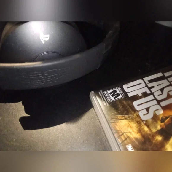 PS3+ Bundle/The Last of Us - Picture 4 of 7
